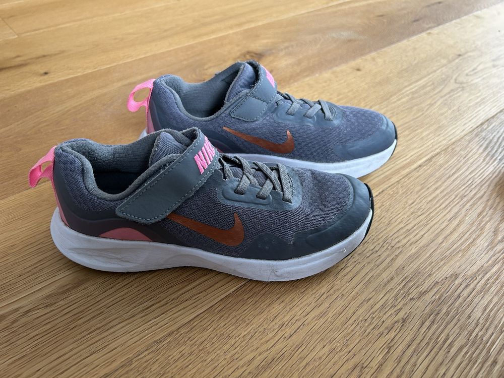 Sprzedam wygidne  NIKE roz 32