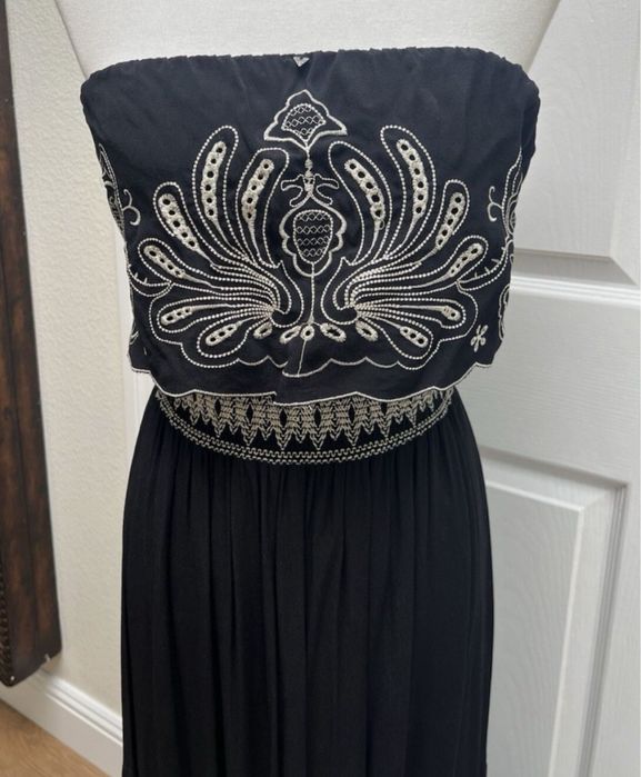 Довга чорна сукня Guess