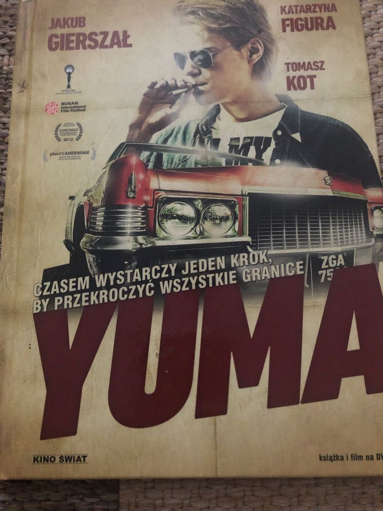 Yuma z książką DVD