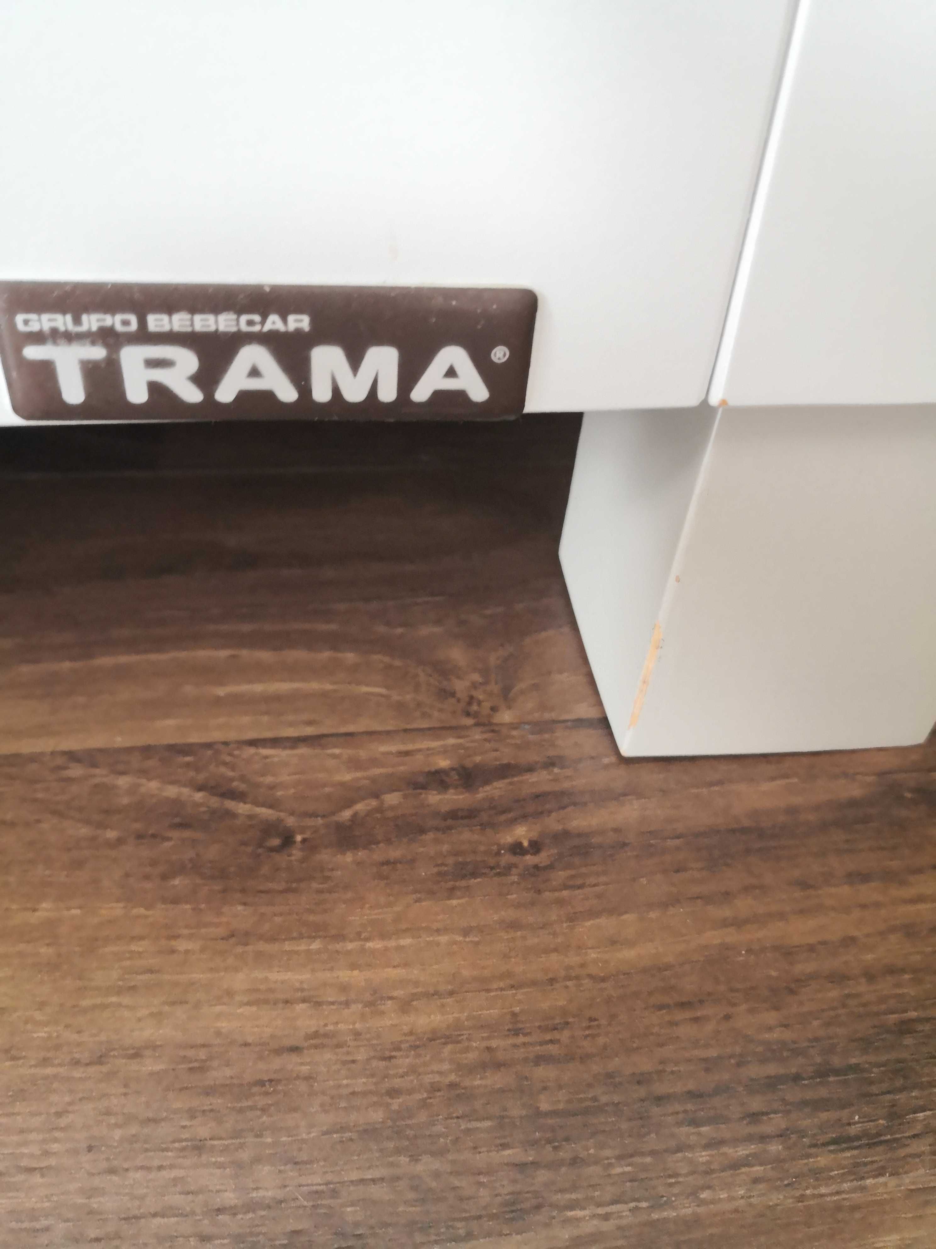 Cómoda para quarto de criança TRAMA