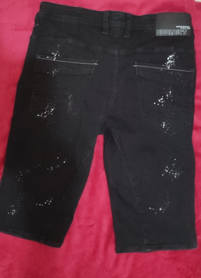 Spodenki szorty jeansowe czarne Angelo Litrico z przetarciami  i farba