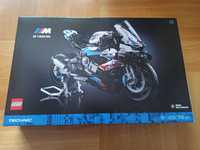 LEGO Technic BMW M 1000 RR 42130