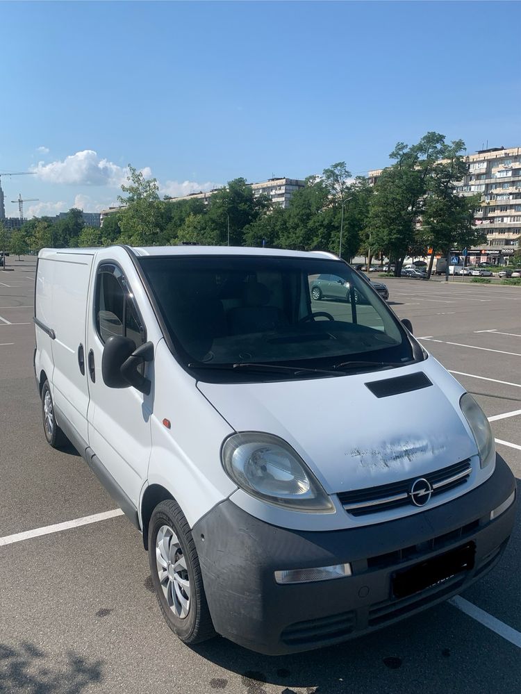 Opel Vivaro 2004Dizel