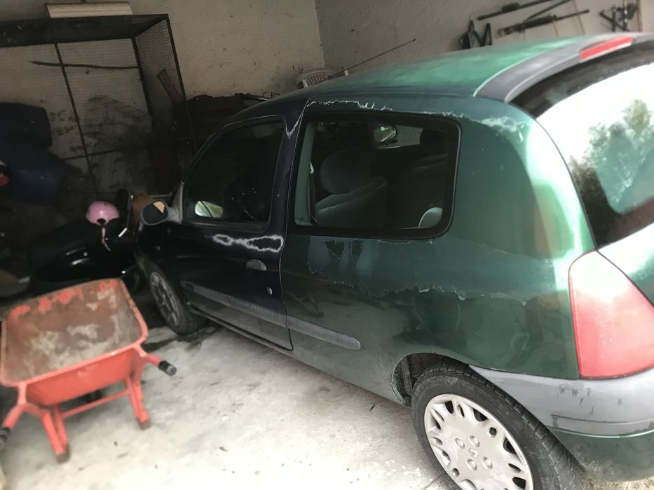 Renault clio 1.2 gasolina dua portas