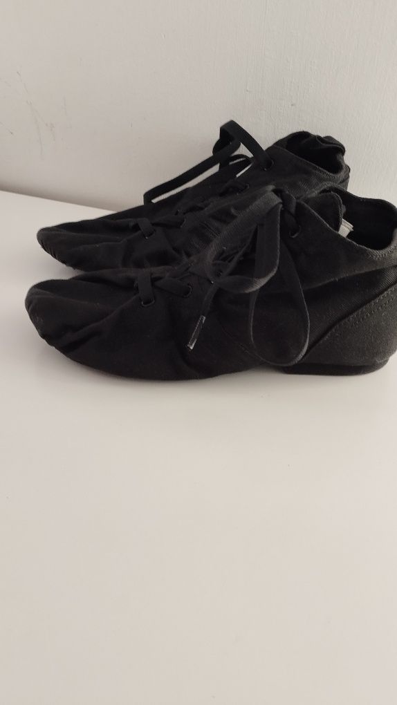Buty do tańca modern jazz Starever płócienne 39 24.5 cm