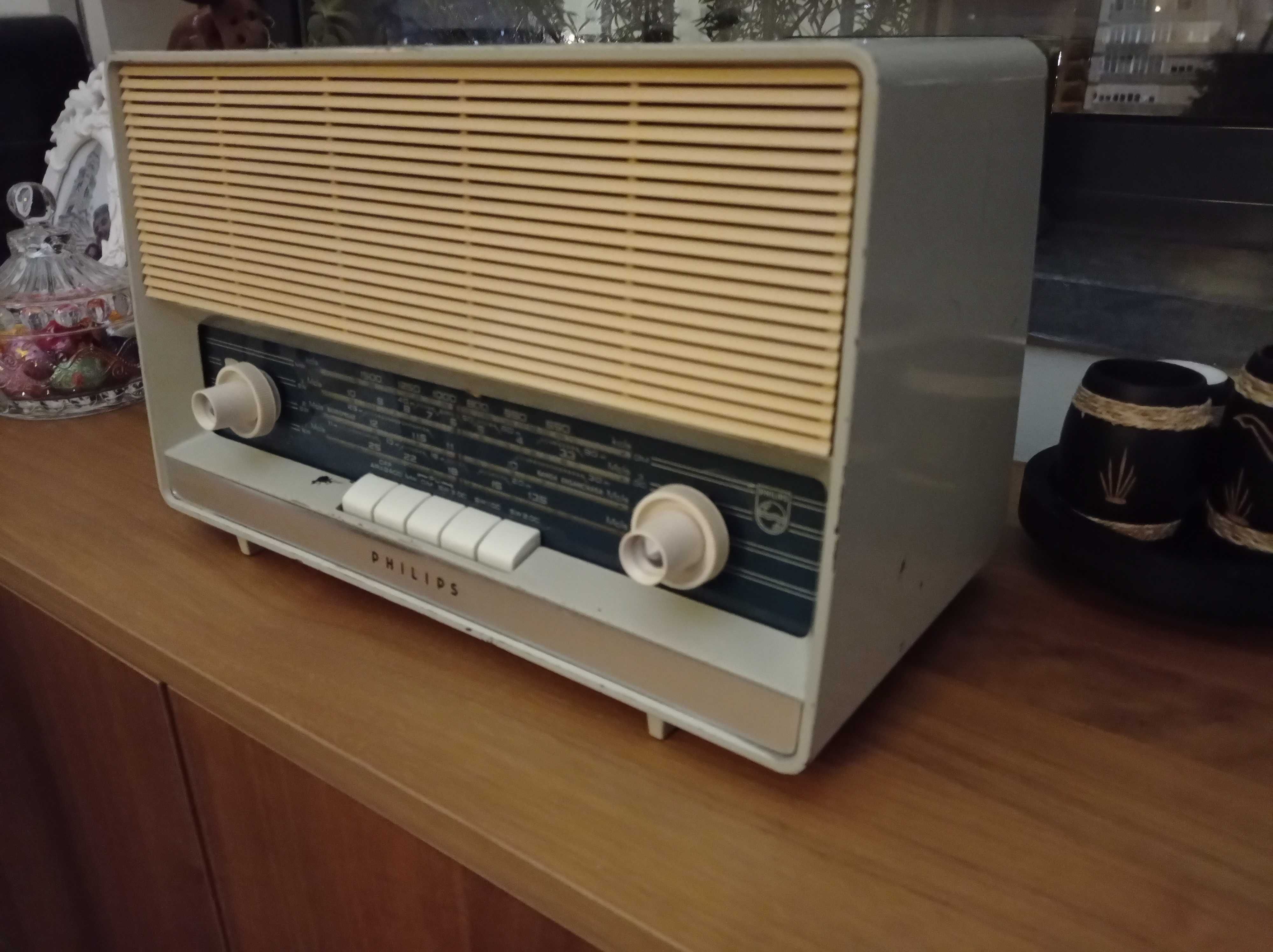 Retro radio Philips B3X16A - rádio válvulas antigo [c/ FM e Bluetooth]