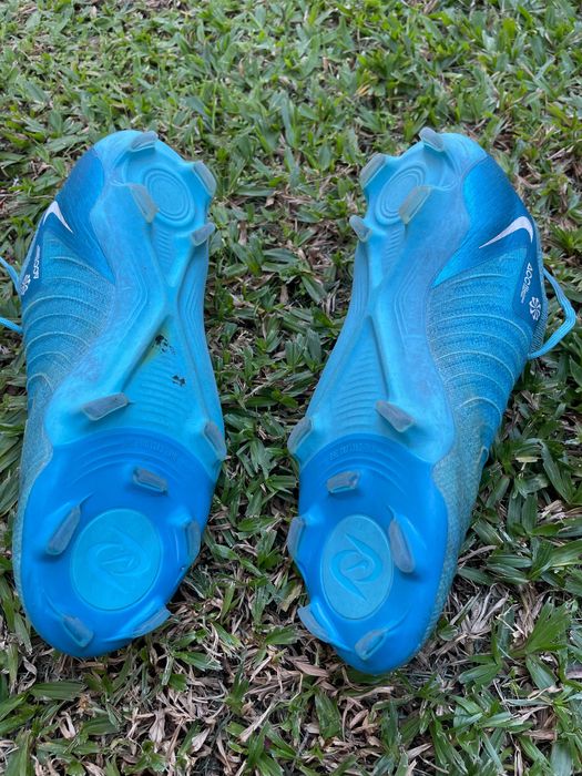 Chuteiras Nike Phantom GX2 Pro – Tamanho 39