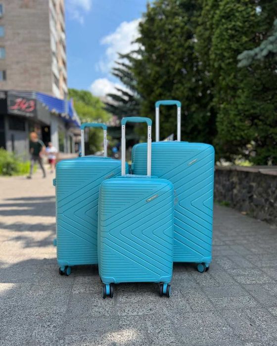 Валіза Wings 181-05 з поліпропілену Новинка! Чемодан Ударостійкий