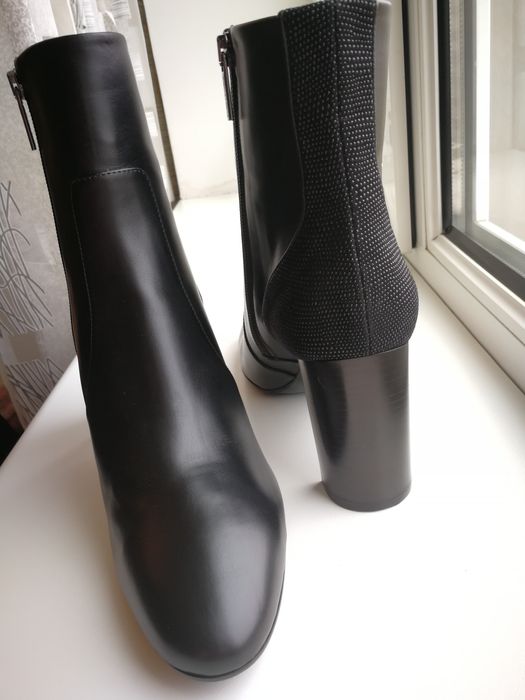 Модные итальянские кожаные ботильоны Aquatalia