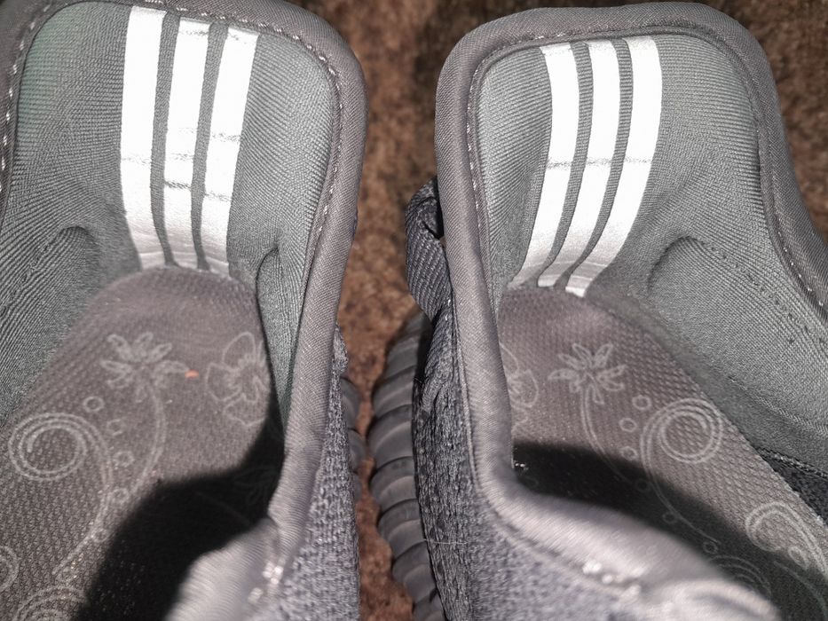 Кросівки оригінал Adidas Yeezy Boost 42 розмір.