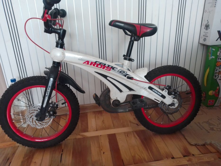 Продам дитячий велосипед