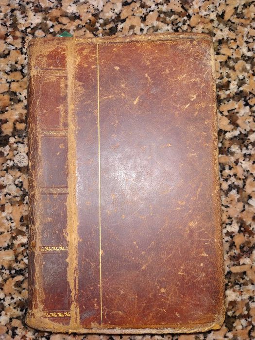 Vários Livros e DVD para coleccionar Ler bem o anúncio