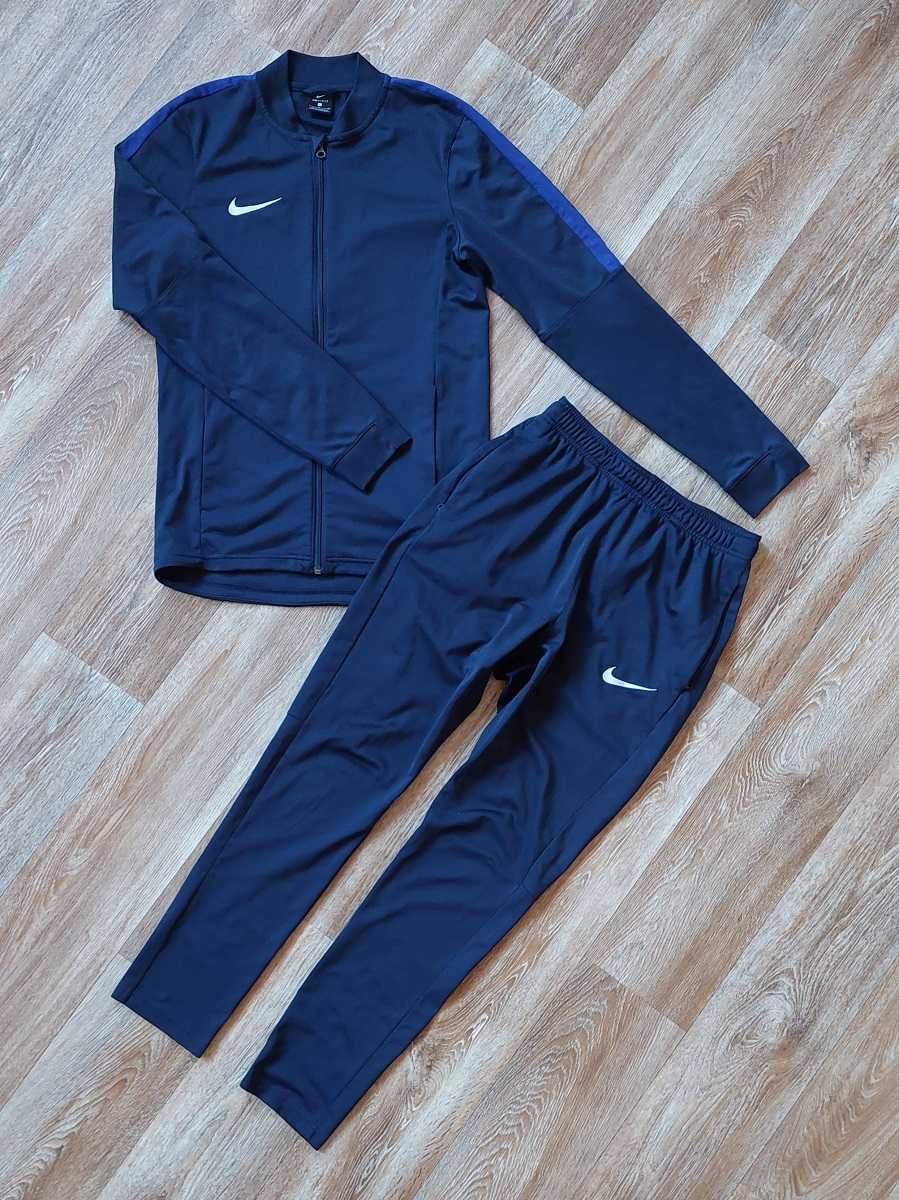 Cпортивный костюм (кофта, спортивные штаны) Nike Academy 16