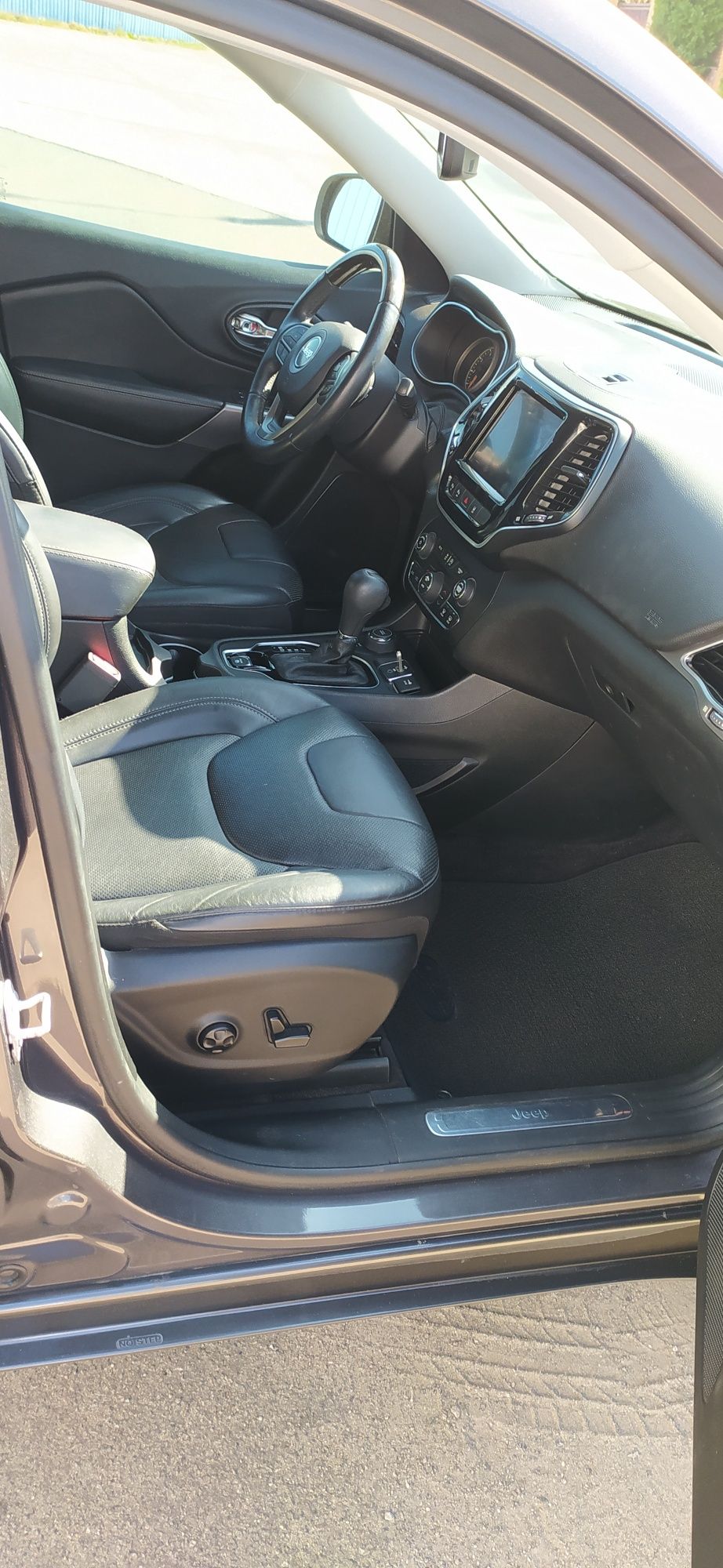 Jeep Cherokee Overland 2,0 turbo