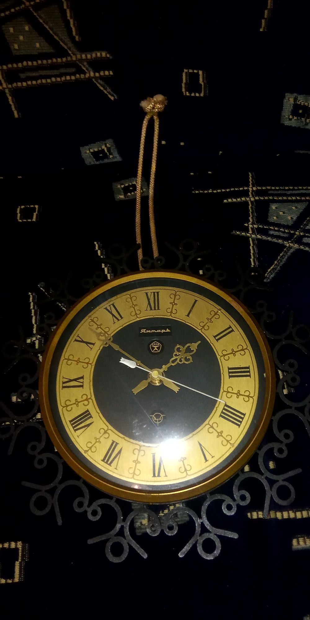 Продам настенные часы Янтарь СССР