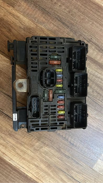 Блок BSM/блок запобіжників для Citroen C4 L11-00