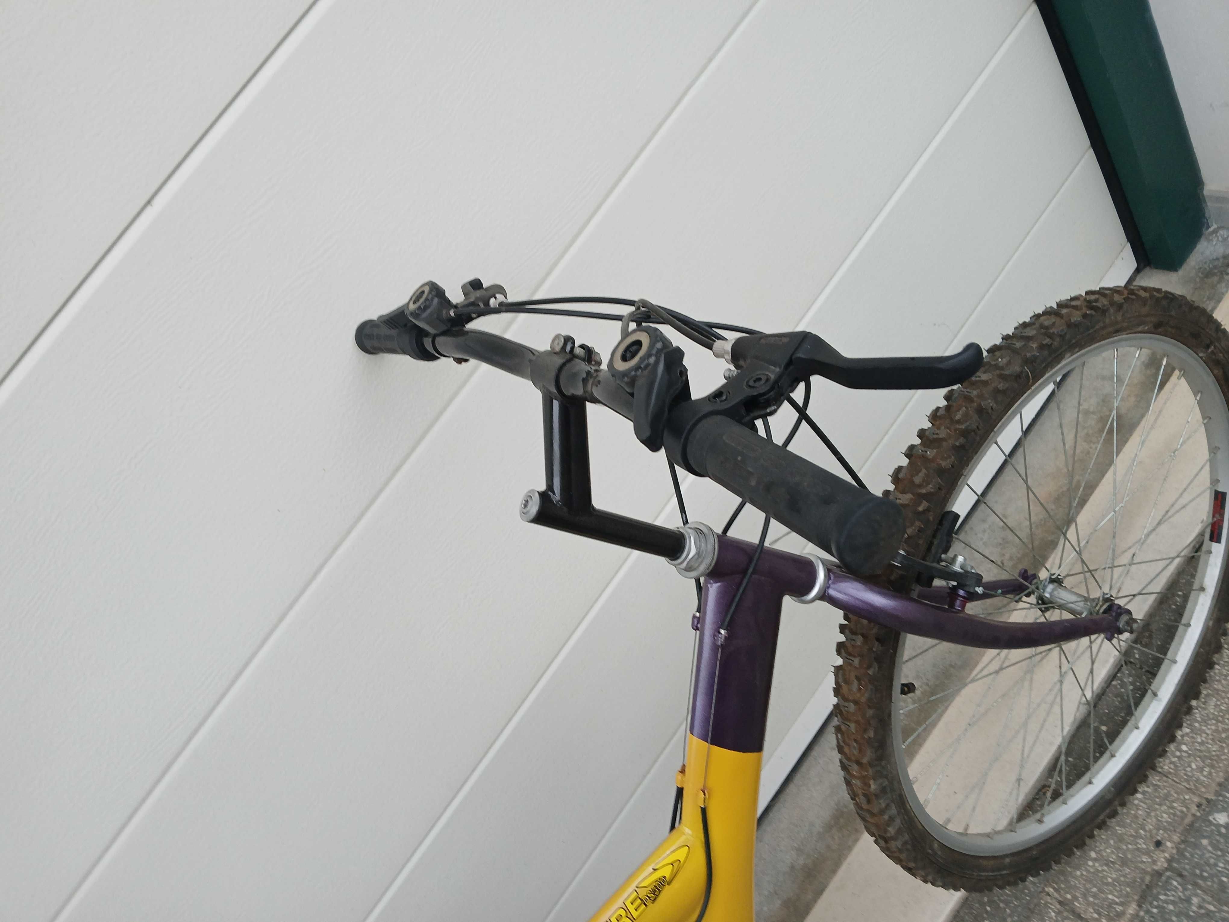 Bicicleta seminova roda 26 e 18 velocidades