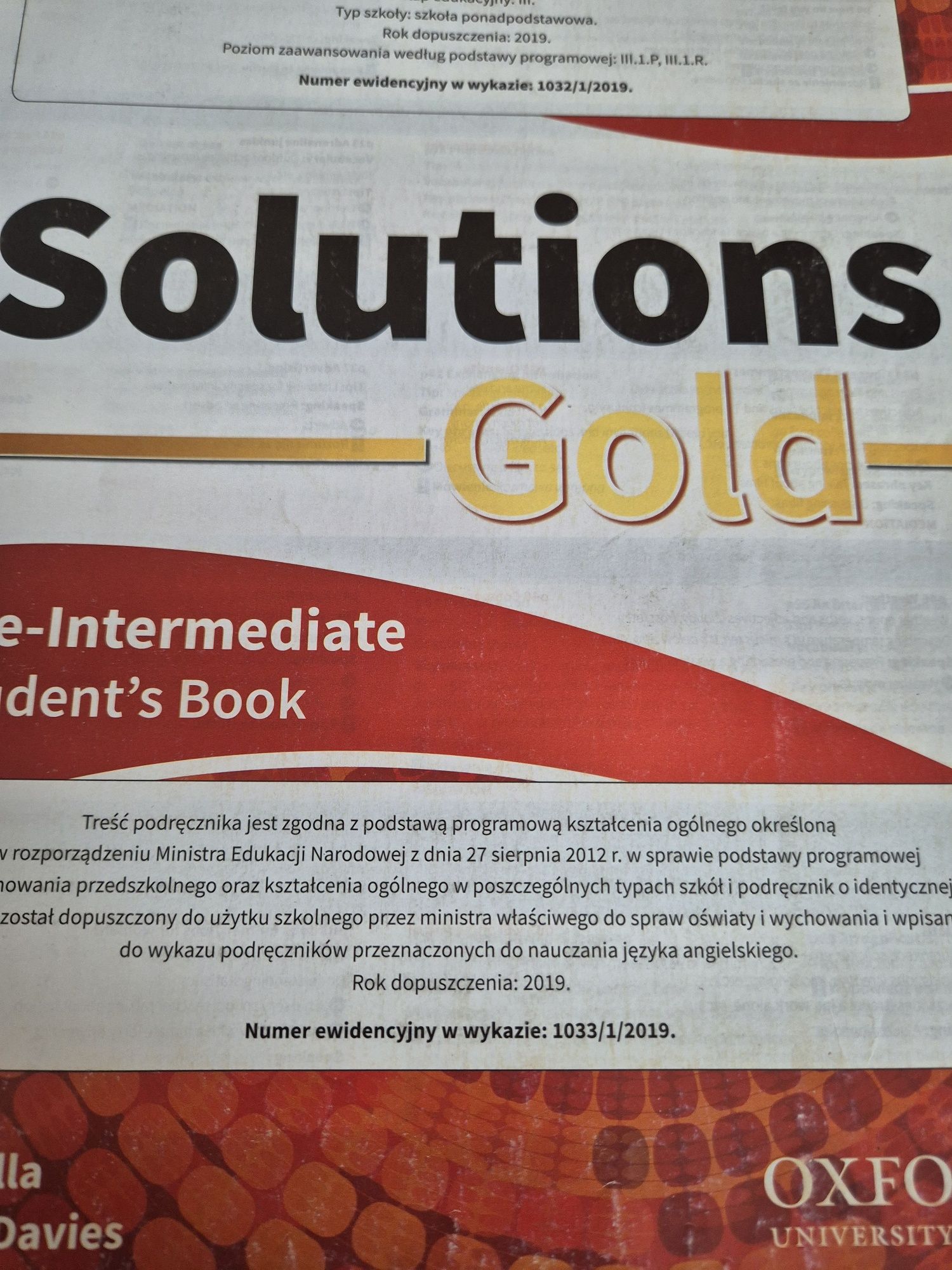 Podręcznik solution gold pre intermediate