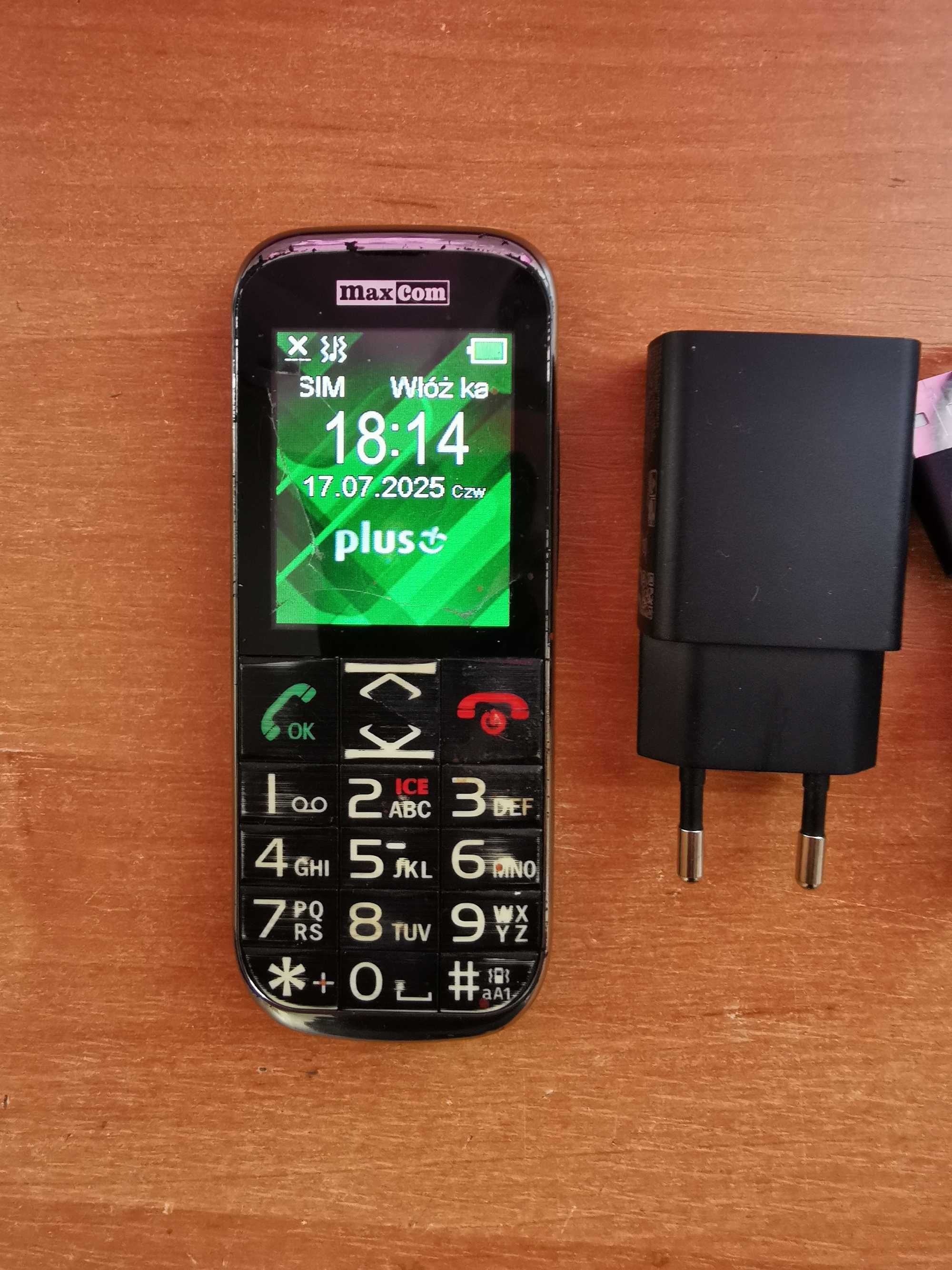 Telefon dla seniora maxcom mm720bb