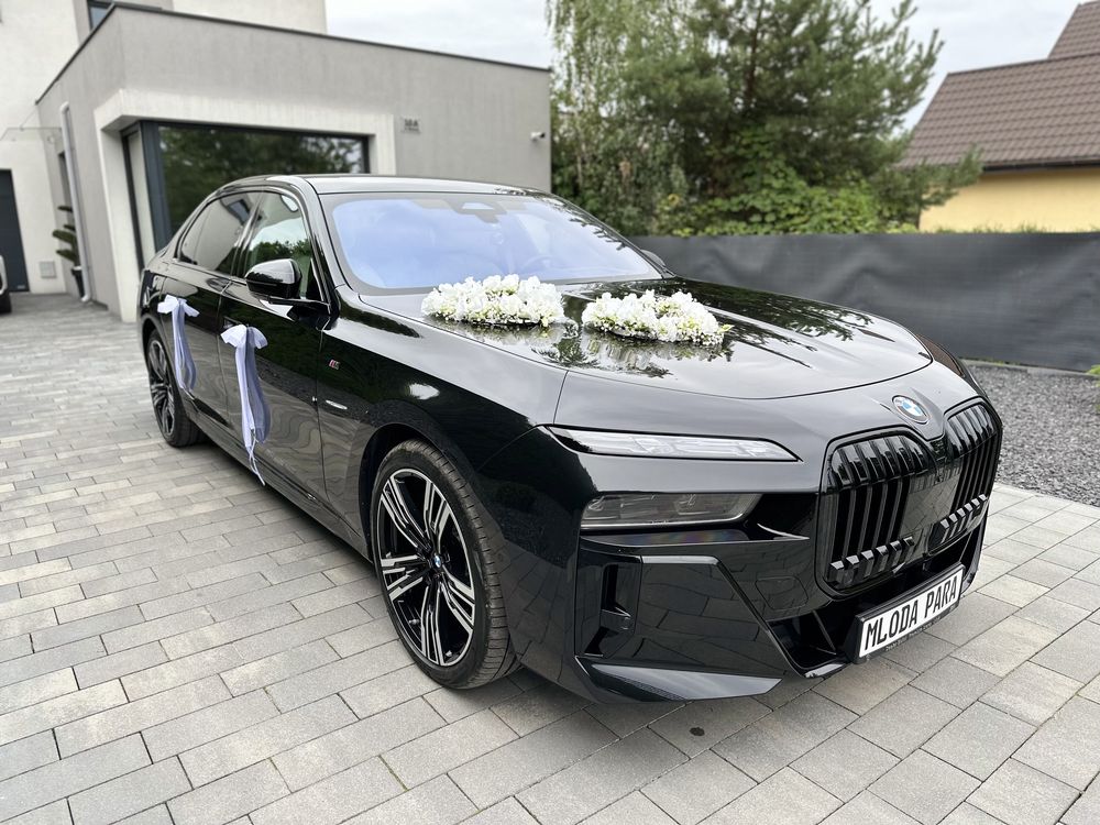 Auto do ślubu BMW 7 rok 2023 limuzyna long VIP