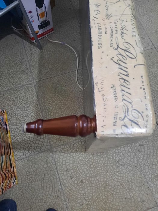 Banco quarto da Loja do Gato Preto