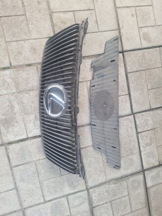 Решетка радиатора Lexus is 220 -250