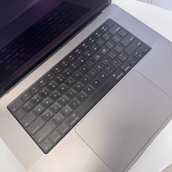 MacBook Pro 16" M1 Pro/16GB/512GB Space Gray 2021 (MK183) Used