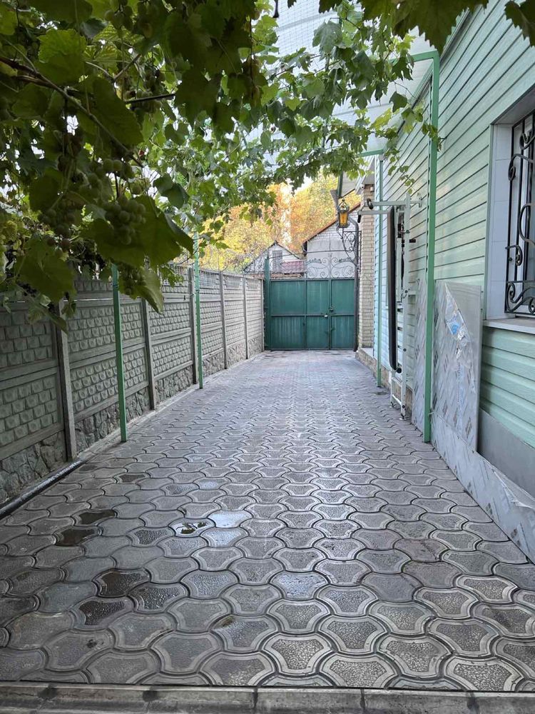 Продам дом в центре
