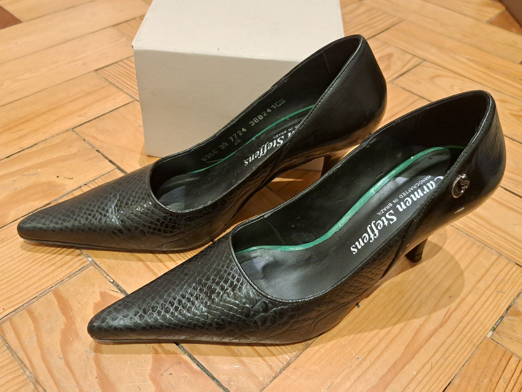 Sapatos senhora 35