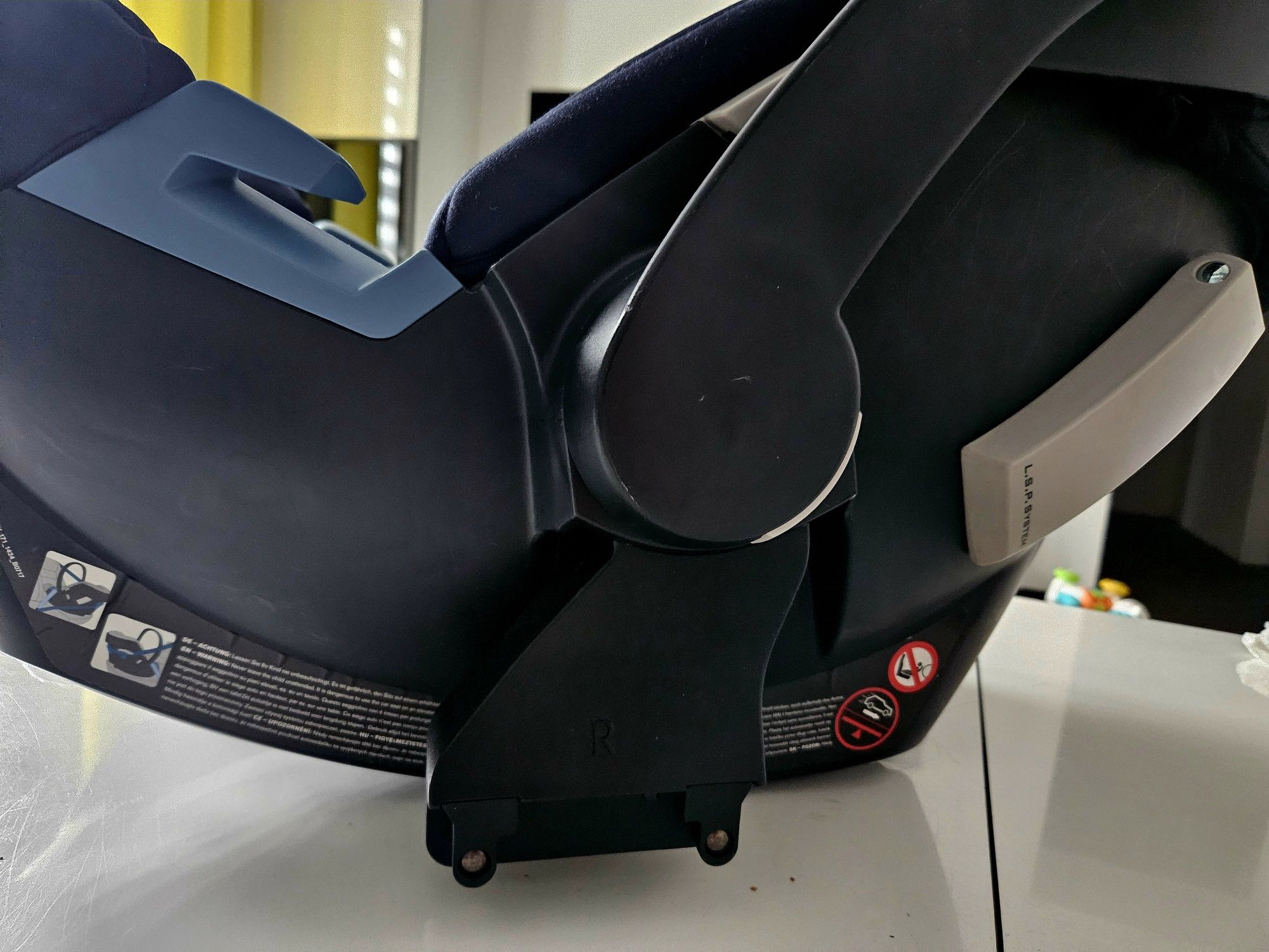 Fotelik CYBEX Aton 5 z adapterami