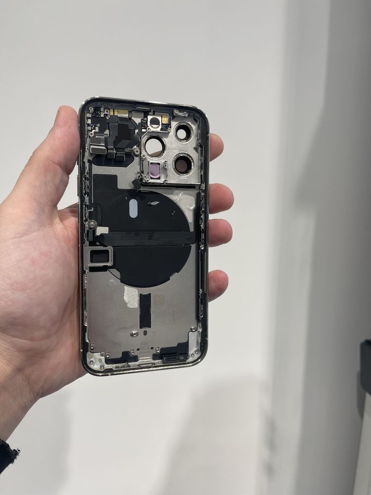 Оригінальний корпус для iPhone 13 Pro Silver