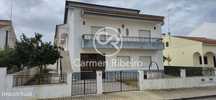 Moradia individual T3 mais 5 com churrasqueira e anexo em Santo Amaro