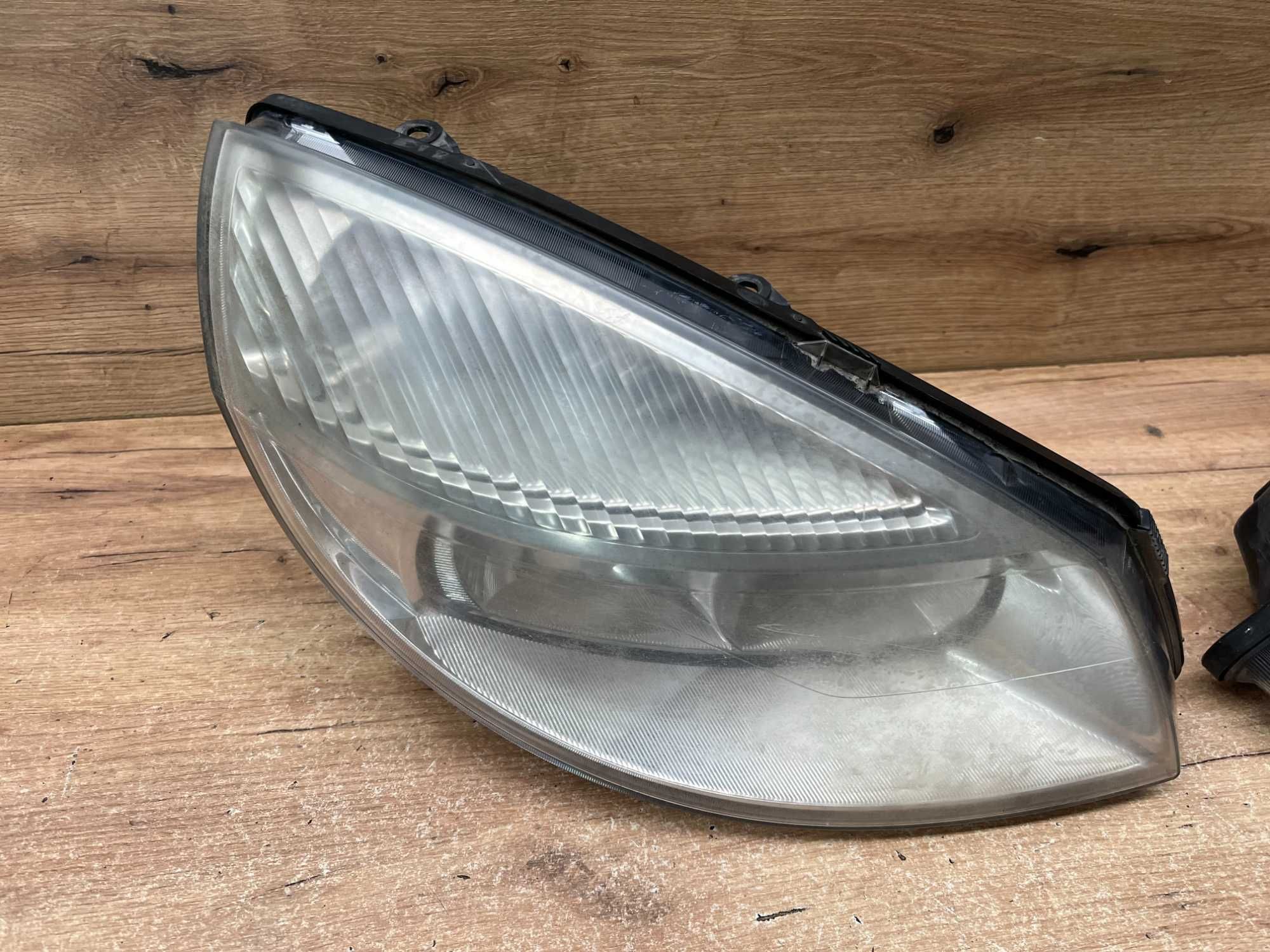 Lampa/reflektor przedni lewy prawy Renault Scenic II