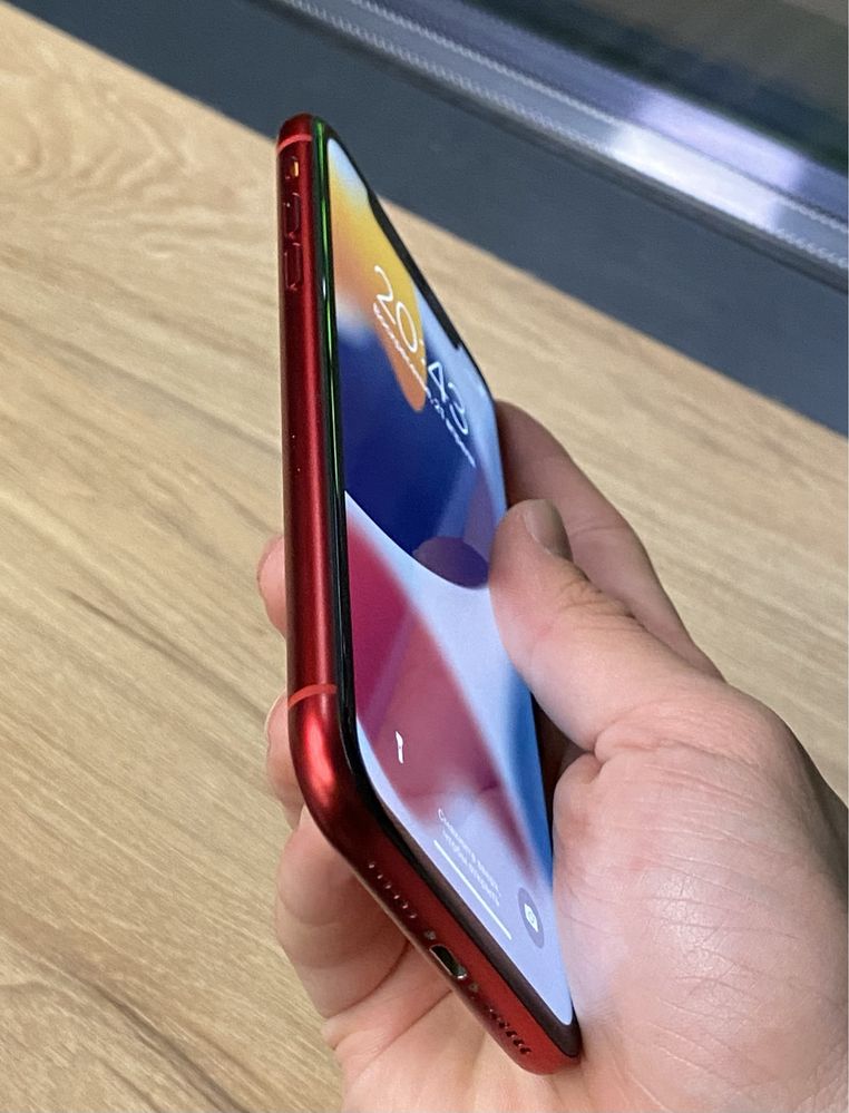 IPhone 11 128 red Neverlock