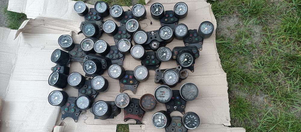 Бак 634-638 ява бардачки сидіння вилка рама мотор циліндри картера CZ