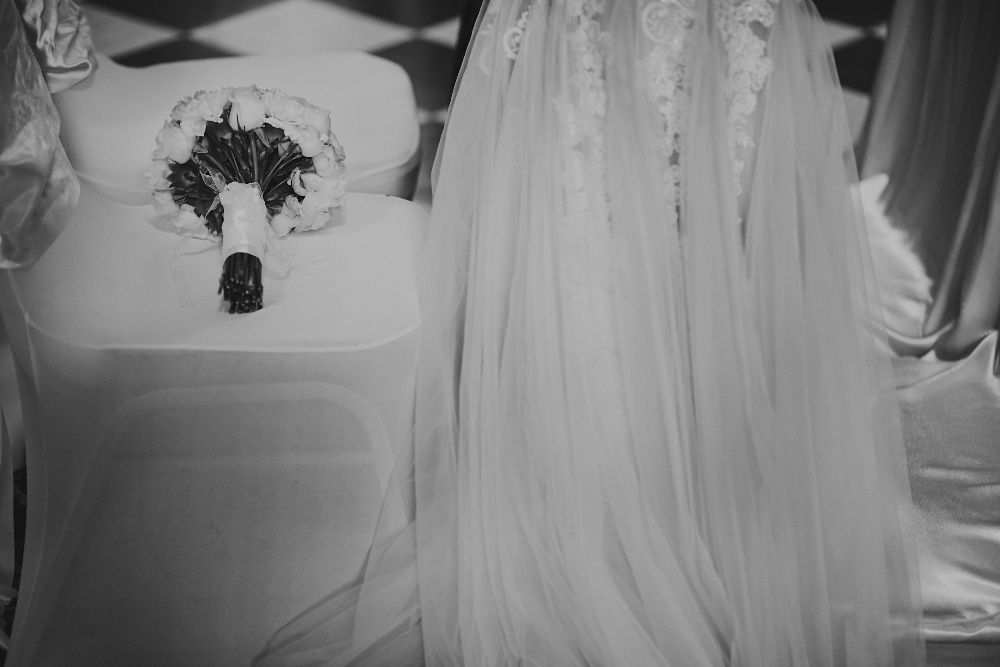 Suknia ślubna syrena koronka Amadis Afrodyta XS S cappucino beżowa