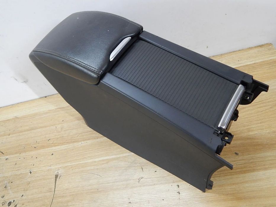 Podłokietnik schowek skóra Volvo XC60 I 2008-17 Łuków części