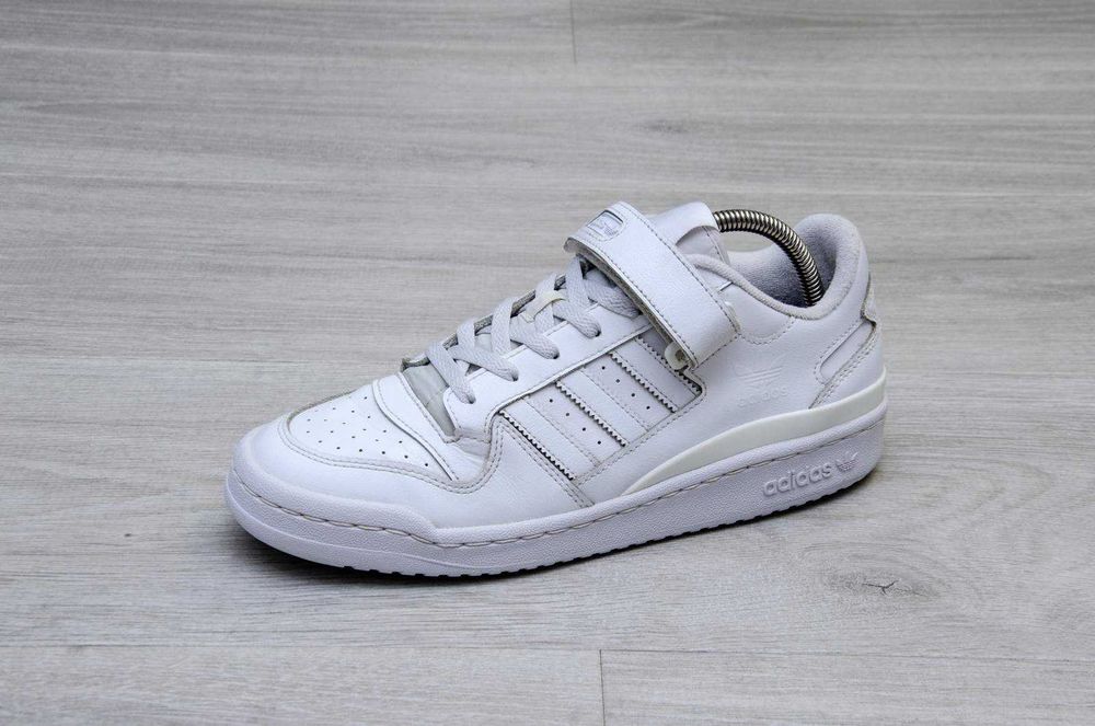 Кросівки шкіряні Adidas Forum. Устілка 26 см