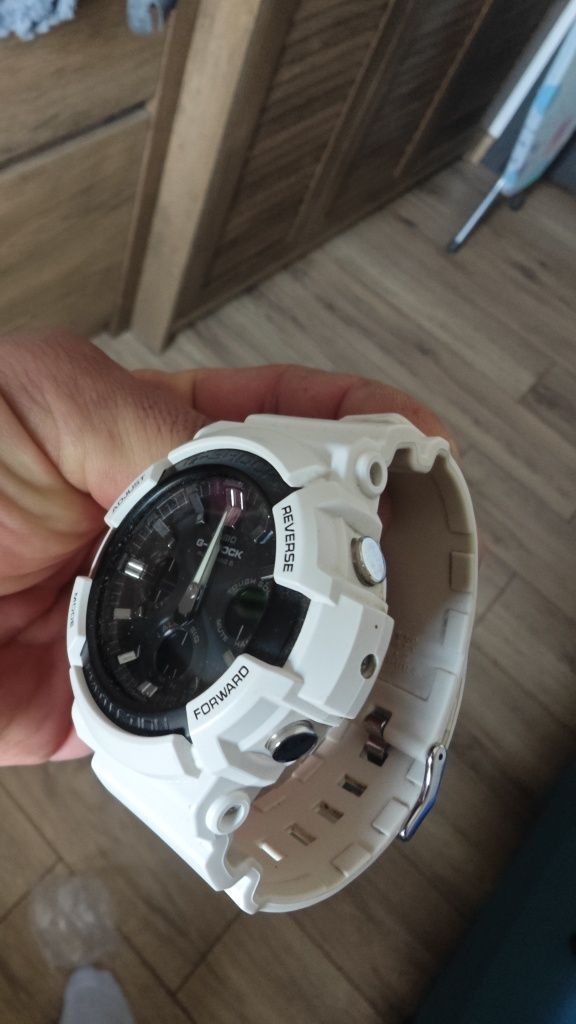 Zegarek Casio g-shock biały