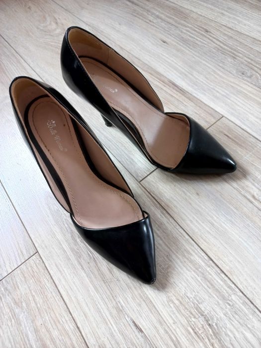 Czarne szpilki r. 38