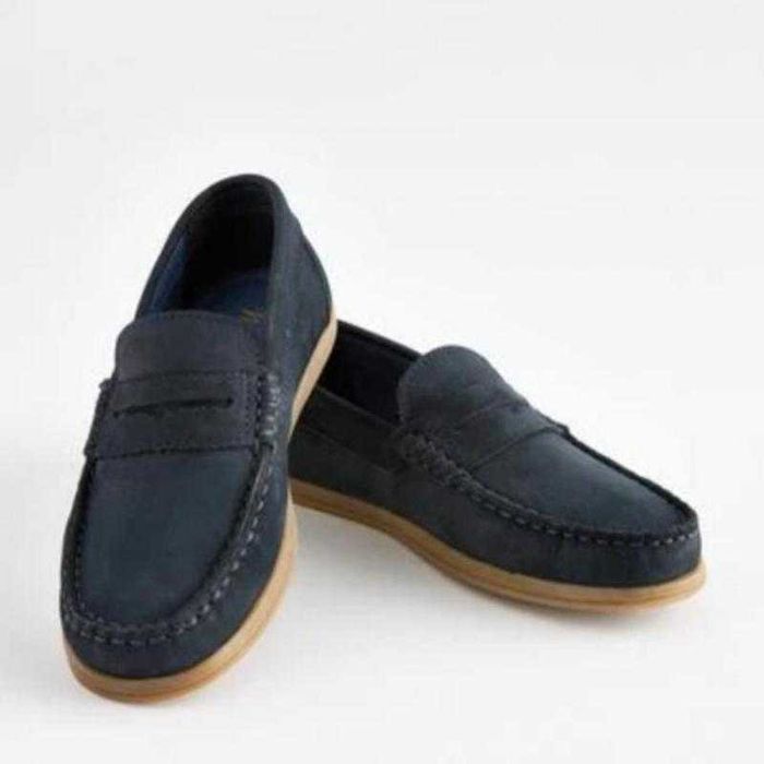Замшеві лоферы-сліпони. туфлі для школярів. макасини