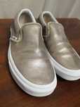 Стильные золотистые слипоны VANS