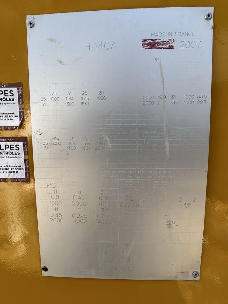 Grua automontante Potain HD40