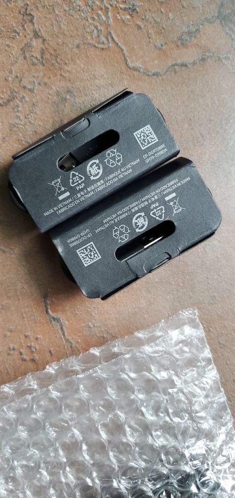 кабель зарядки смартфону