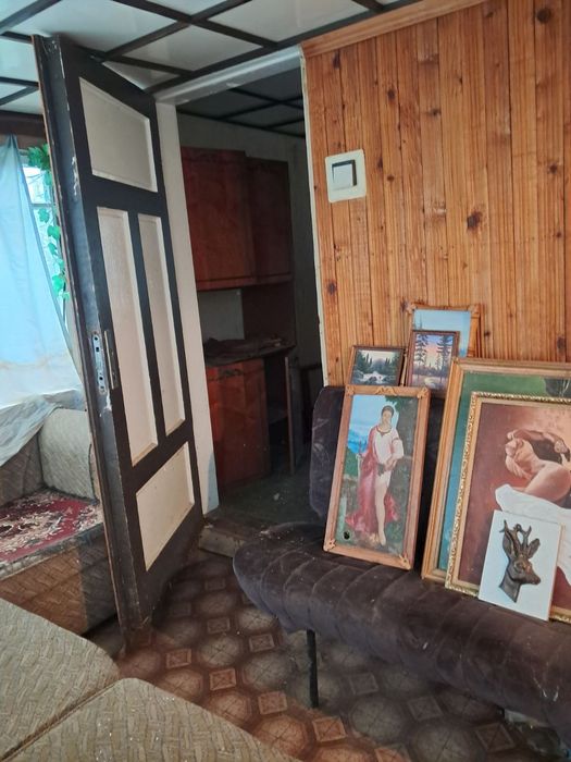 Будинок, нерухомість