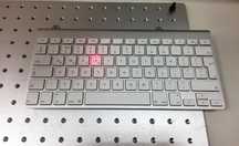Лазерная гравировка клавиатуры MacBook Ноутбуков Клавиатур