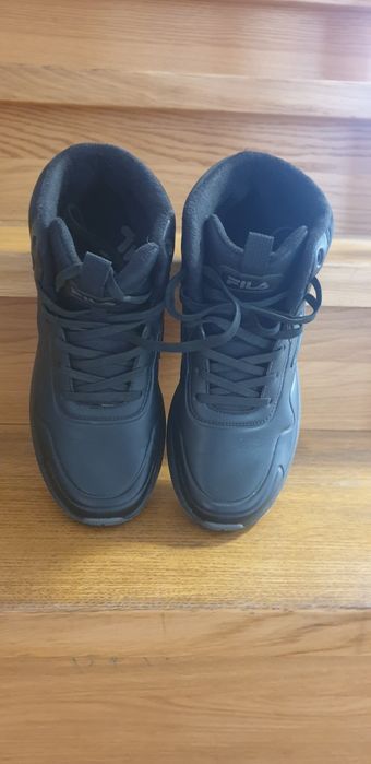 Продам ботинки Fila