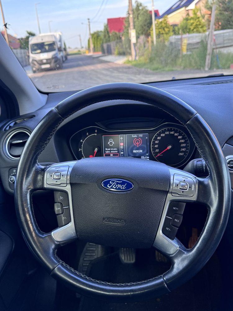 Ford Mondeo mk 4 2012 2.0 140 km FL Titanium Convers Navi PDC