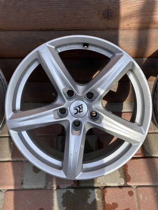 Диски 5/112 r17 DIA57.1 Skoda/WV/Mercedes/Audi
