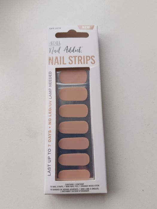Nail Addict - lakier do paznokci w naklejce Ardell, cena za 2 sztuki